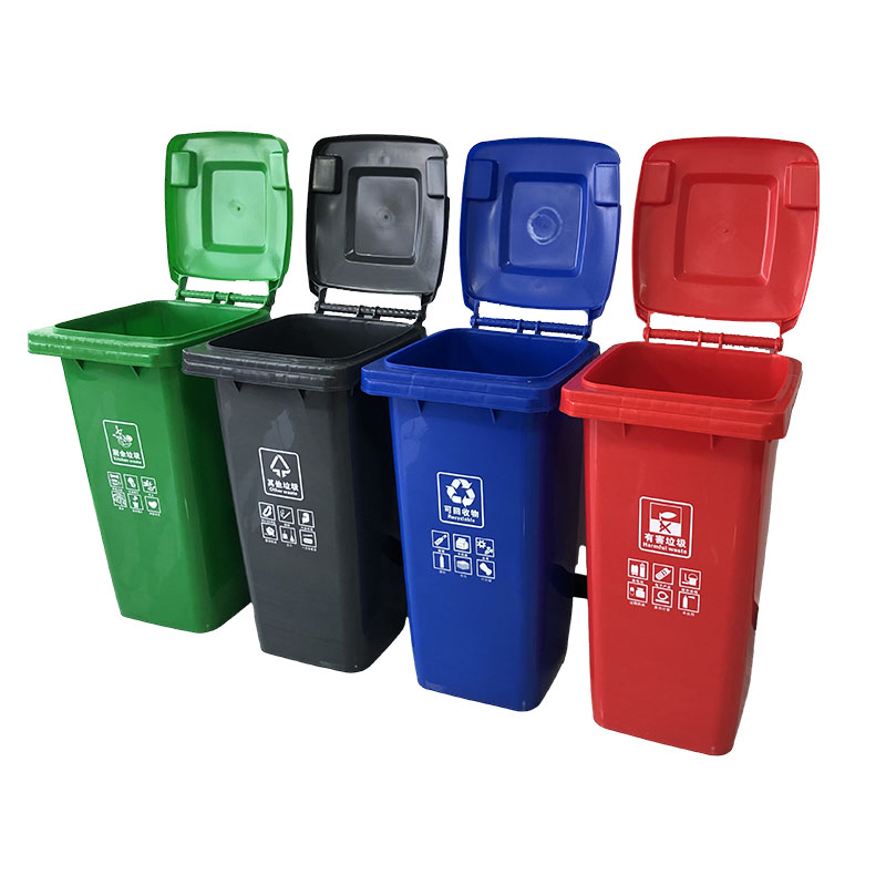 Plastic trash can 120L